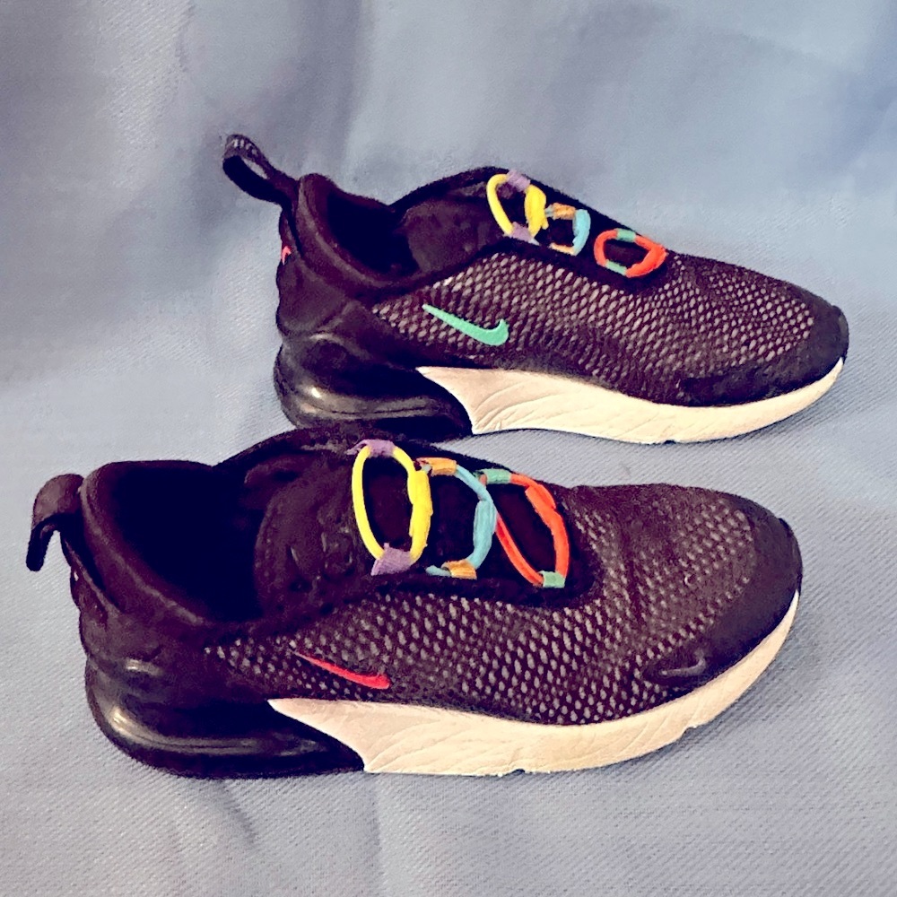 Nike  Air Max 270 Black Sneakers with Multicolor Accents